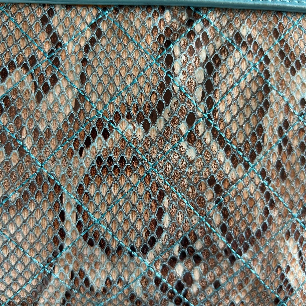 Sharif Teal Snake-Pattern Shoulder Bag w Silver Accents - Picture 4 of 10
